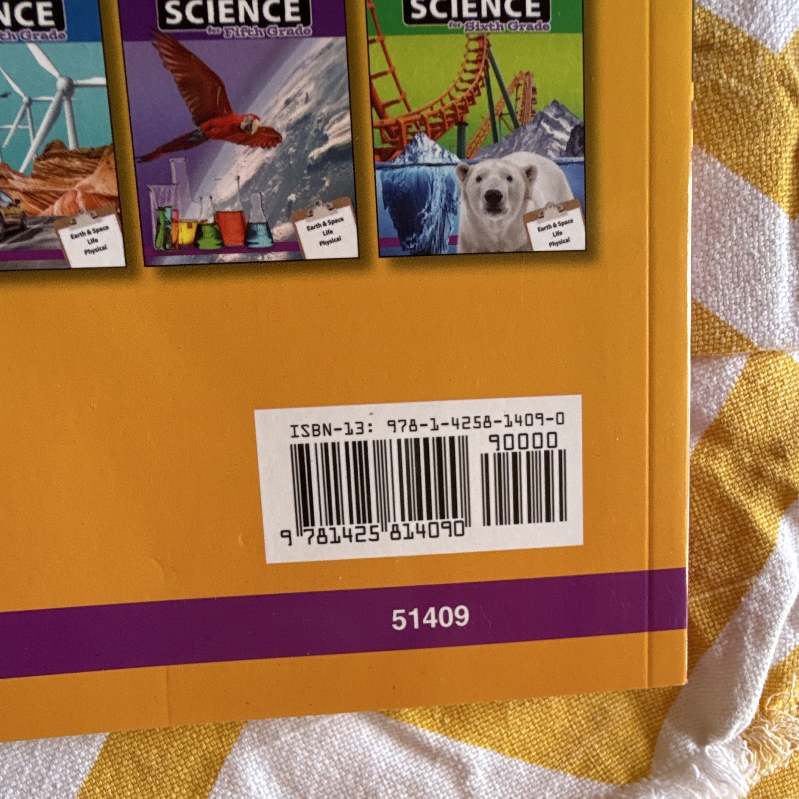 Shell Education 180 Days of Science Third Grade Level 3 Workbook PB MPN 51409
