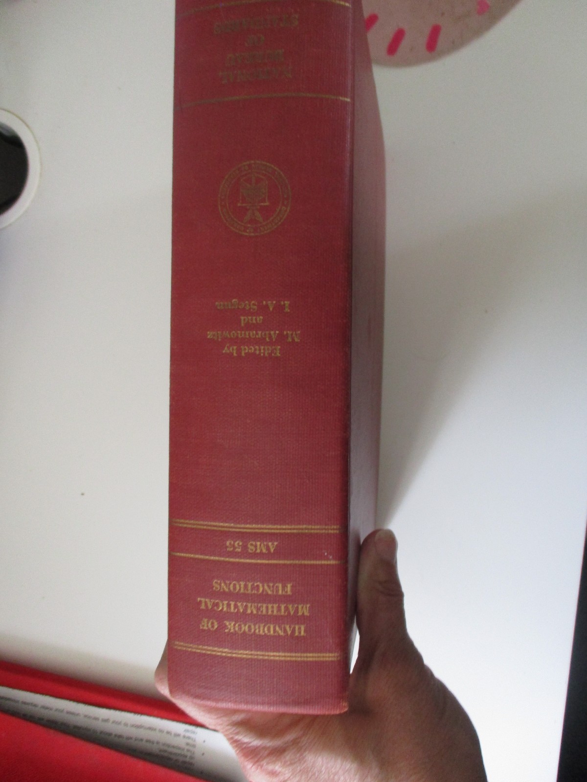 HANDBOOK OF MATHEMATICAL FUNCTIONS WITH FORMULAS, GRAPHS 1964